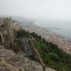 Blick auf den Golf von Salerno und die Stadt