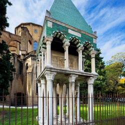 Tomb of O. Denari, a Glossatori, law professor, of the Univ of Bologna — Basilica di San Francesco.