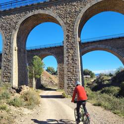 Alte und neue Bahntrasse.