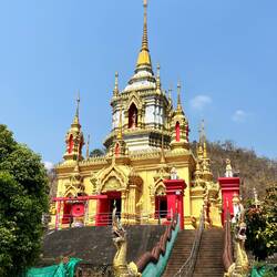 Wat Nam Tok Mae Klang