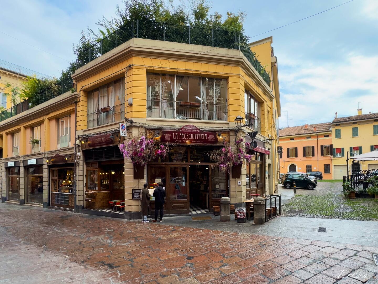 La Prosciutteria on Via Oberdan ... today's lunch spot — Bologna, Italy.
