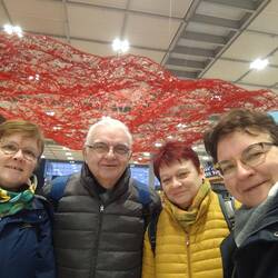 Koffer sind abgegeben....