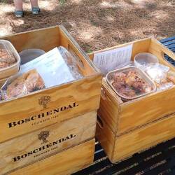 die Kisten mit unseren Delikatessen
