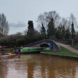 Turning onto Hall Green Branch of the Macclesfield at Hardings Wood Junction!