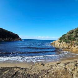 Naslednja plažoca, kjer naj bi bila druga razgledna točka... pot trenutno nedostopna zaradi blata...