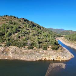 .....für diesen kleinen Fluss, was ist da manchmal los...?