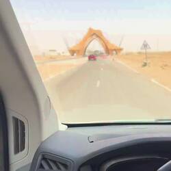 Inspiriert vom Erbe der Hassani symbolisiert dieses 2022 erbaute 21m hohe Gebäude Gastfreundschaft ❤️