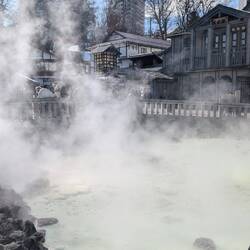 Jetzt im Winter ist besonders schön zu sehen, wie es überall dampft.