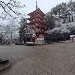 Die bekannte Chureito Pagoda