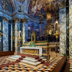 3-dimensional flooring ... Basilica della Madonna di San Luca — Bologna, Italy.