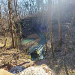 Die Cave mit normalem Fluß.