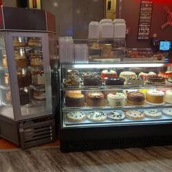 Das Diner, eine Spezialität sind die Torten.