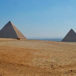 Das Pyramidenfeld von Giseh