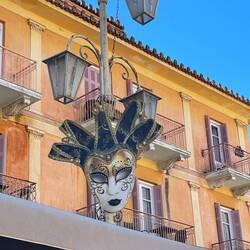 ..am kommenden WE. ist in🇬🇷Karneval,aber die Jugend hat jetzt schon Spaß daran 🥳