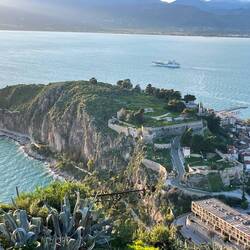 ..auch von hier erkennt man den tollen Küstenweg ganz unten 🤩