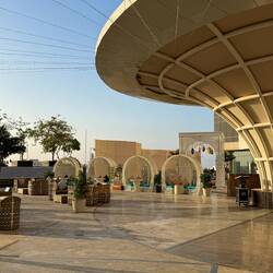 Die herrlich große Terrasse im Millenium