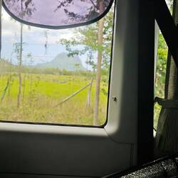 Name des Berges im Hintergrund?