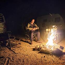 Zu später Stunde nochmal das Feuer entfacht 😃