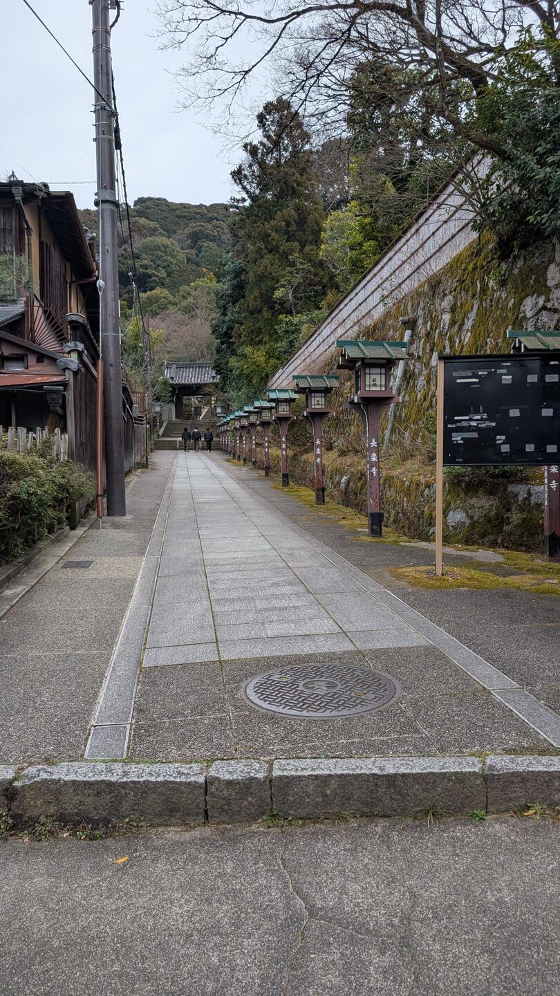 Chōraku-ji ist ein eher ruhiger, wenig besuchter Tempel im Osten von Kyoto.