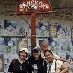 Still ran into German tourists! What a coincidence. Hahaha! 🇩🇪😂