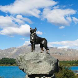 Sheepdog Statue