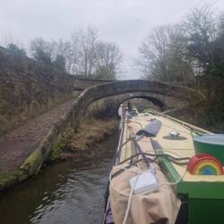 A 'Snake Bridge' allowing horses to switch towpath sides without needing to be unhitched