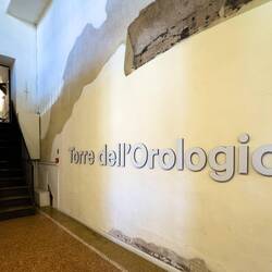 Foyer outside the access to the clock tower — Palazzo d'Accursio.