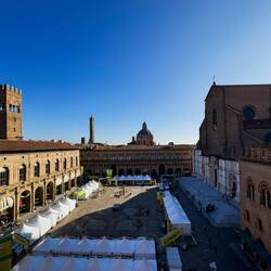 View of Piazza Maggiore from the lower balcony — Palazzo d'Accursio.