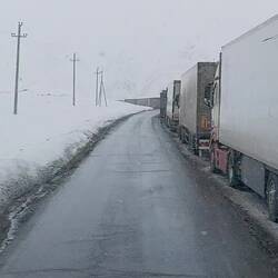 Wir müssen ca. 50 Kilometer zurück über den Pass.