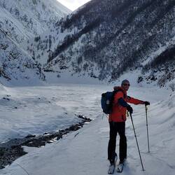 Am nächsten Morgen geht's los. Auf in ein abgelegenes Seitental.