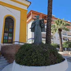 Statue von San Pedro de Alcántara (Heiliger Petrus von Alcantara)