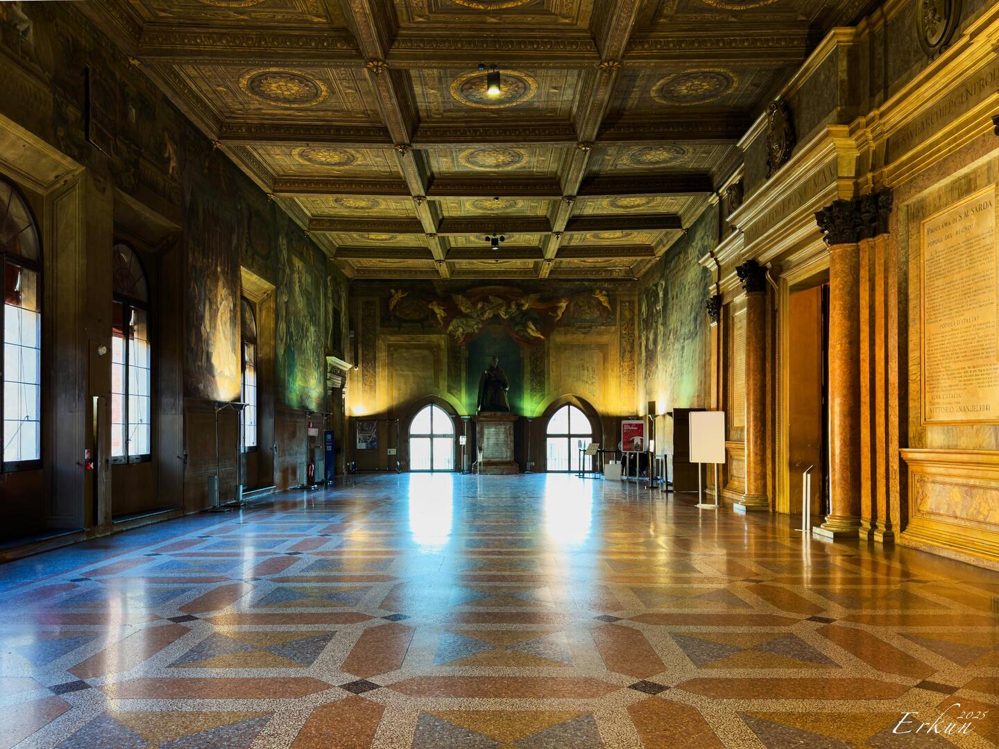 Sala Farnese — Palazzo d'Accursio.