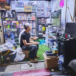 Nicht Datteln, sondern daddeln...