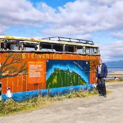 Der Bus hier am Ende der Welt erinnert uns sehr an den Film: "Into the wild"