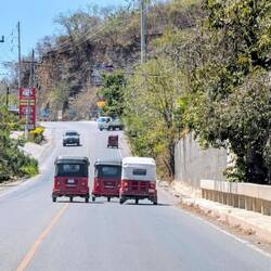 Formel 1 der Tuk Tuks, ein harter Kampf um die Positionen