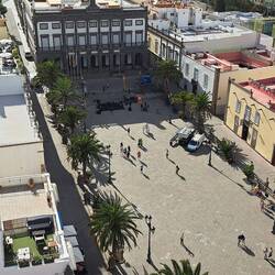 ... Und dann genießen wit den Blick von Aussichtsterrasse und Kirchturm...
