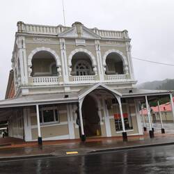 Queenstown Empire Hotel