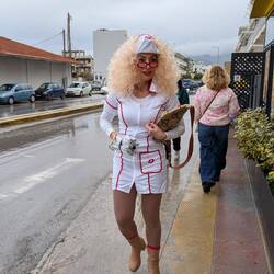 Eine Nachzüglerin. Den Auftritt hat sie verpasst.