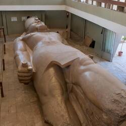 Ramses II, Partnerstatue zu der im GEM