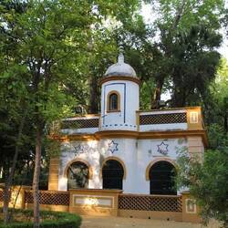 Glorieta de Juanita Reina