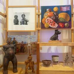 Objects she loved with meaning showed in paintings