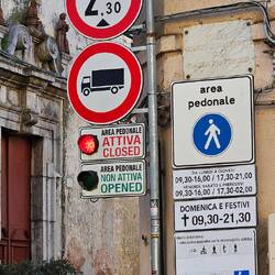 Haha da kommt kein WoMo durch