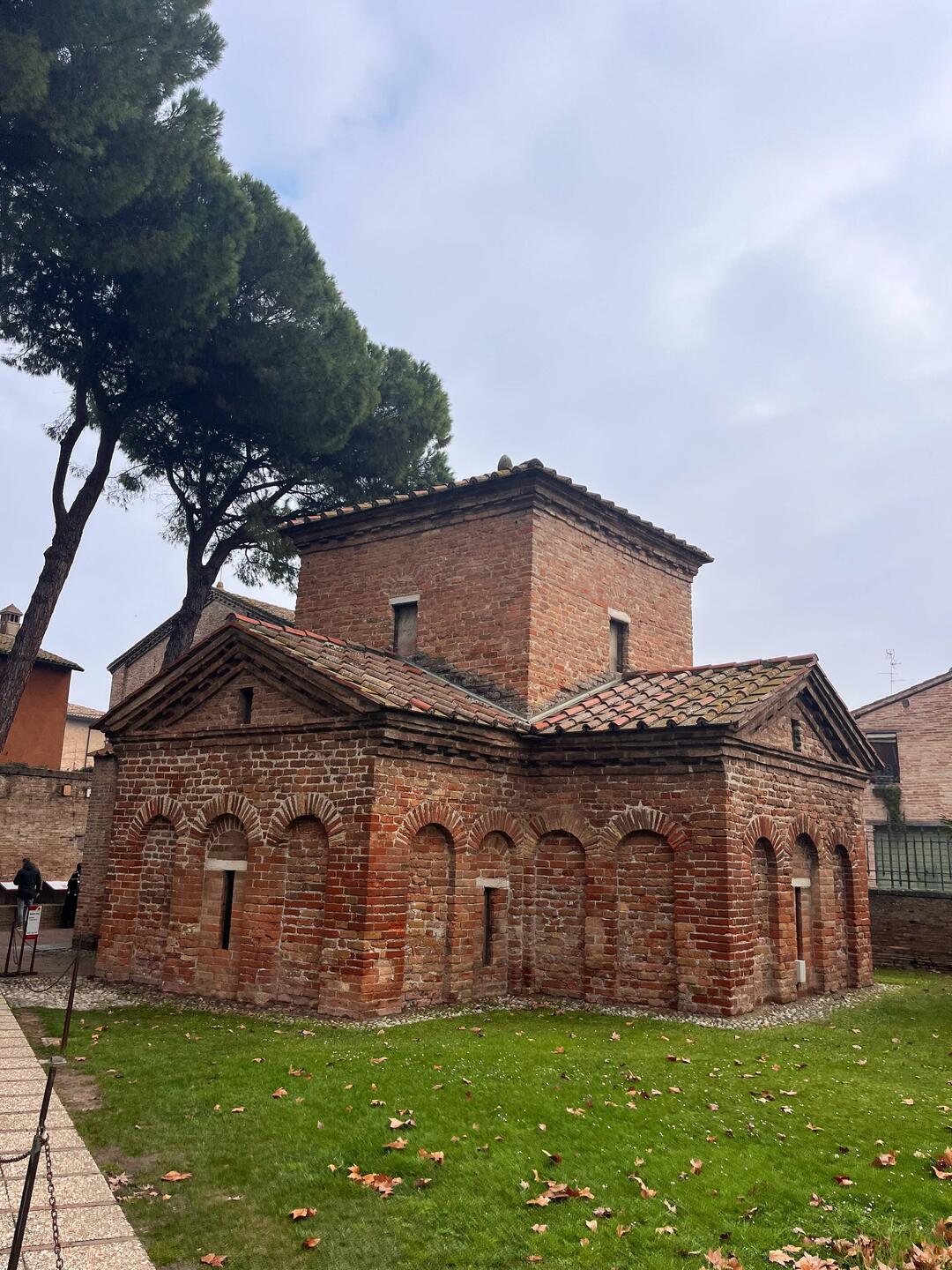 Mausoleo Di Galla Placidia (5th century)