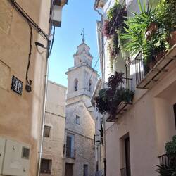 Die Kirche kommt in Sicht