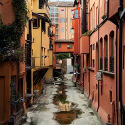 Window on the Canal ... on Via Pialle — Bologna, Italy.