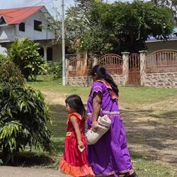 Indigenas der Gruppe der Ngäbe