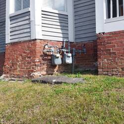 Bei denen friert es normalerweise nicht, Wasserinstallation.