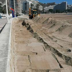 Zu viel Sand vom Sturm wird beräumt