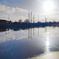 der kleine Hafen in Varel