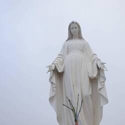 Die Jungfrau Maria war auch nicht fürs Wetter verantwortlich.